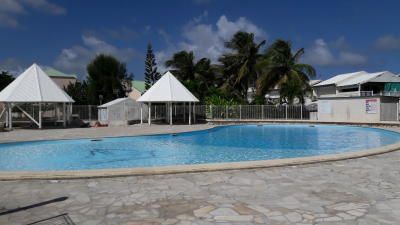 Location en Guadeloupe : Une autre plage située à 200 m