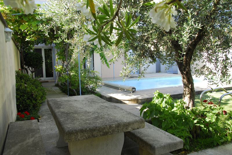 'Le pétousin', location saisonnière avec piscine et jardin clos