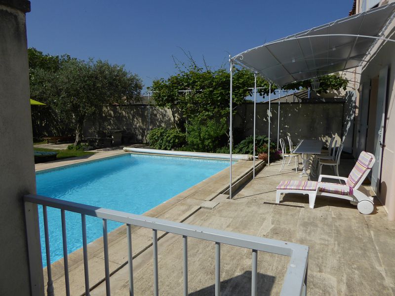 'Le pétousin', location saisonnière avec piscine et jardin clos