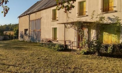 Propriété sur Vicq 03450 (3000m² avec dépendances)